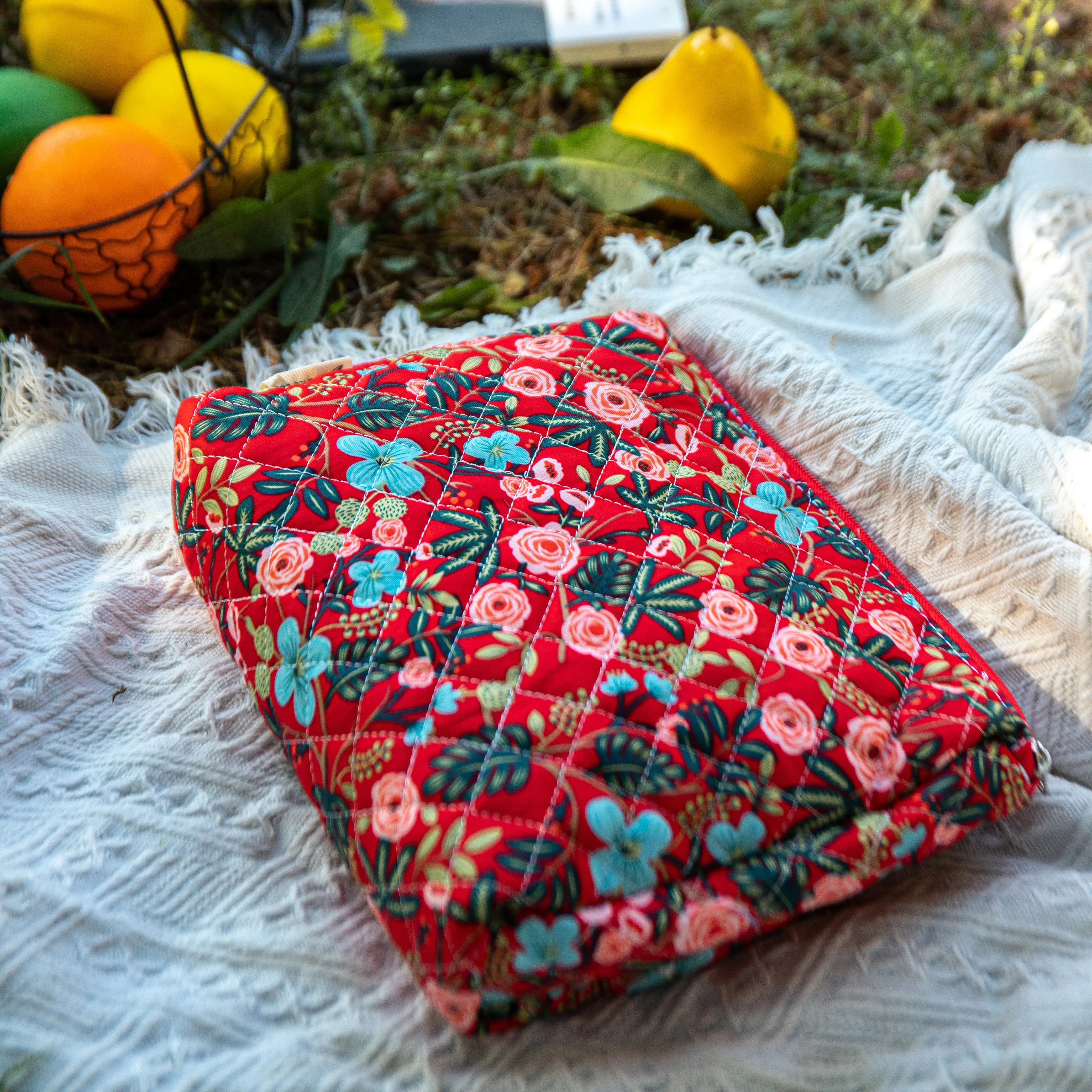 Floral Quilted Makeup Pouch - Travel-Friendly Cosmetic Bag