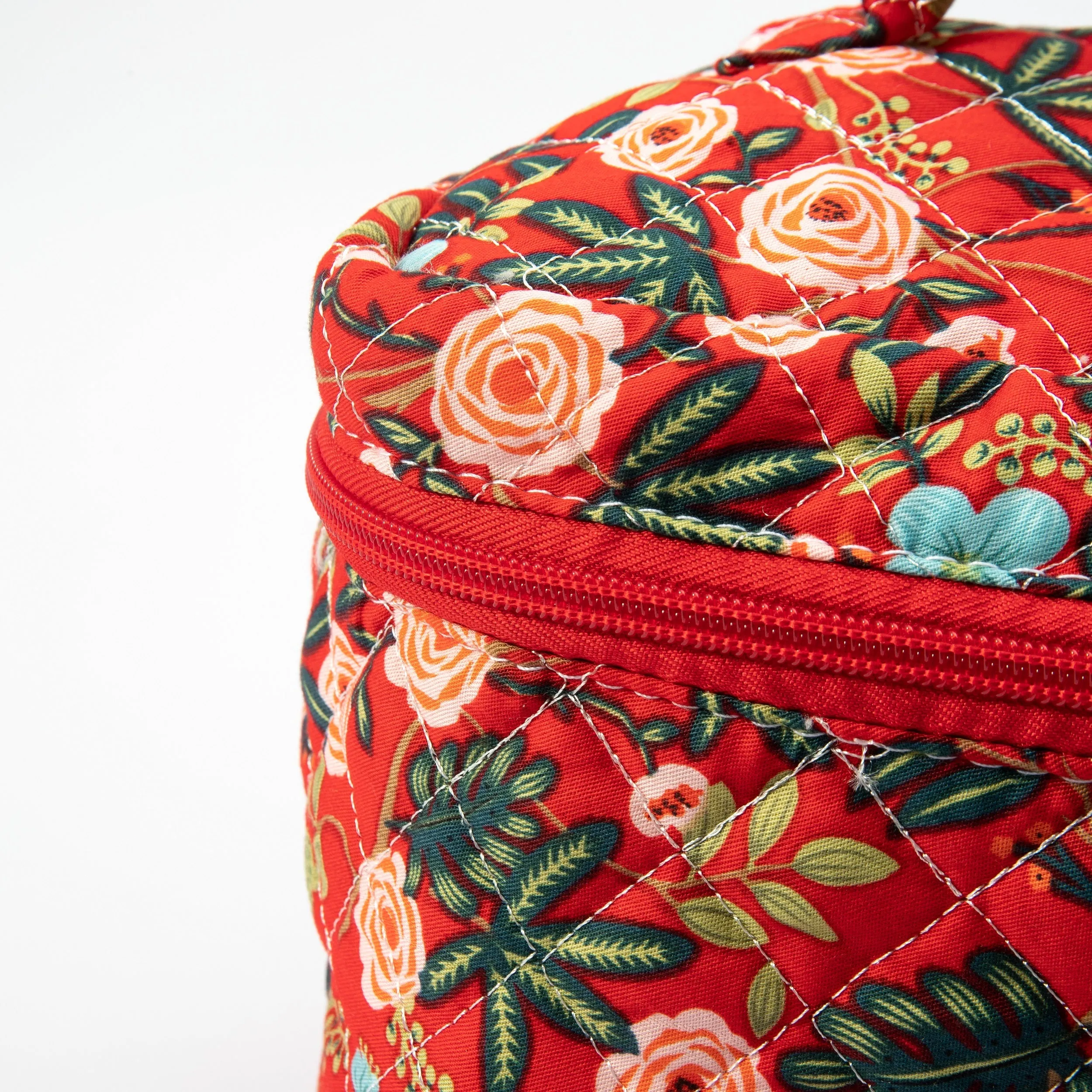 Floral Quilted Makeup Pouch - Travel-Friendly Cosmetic Bag