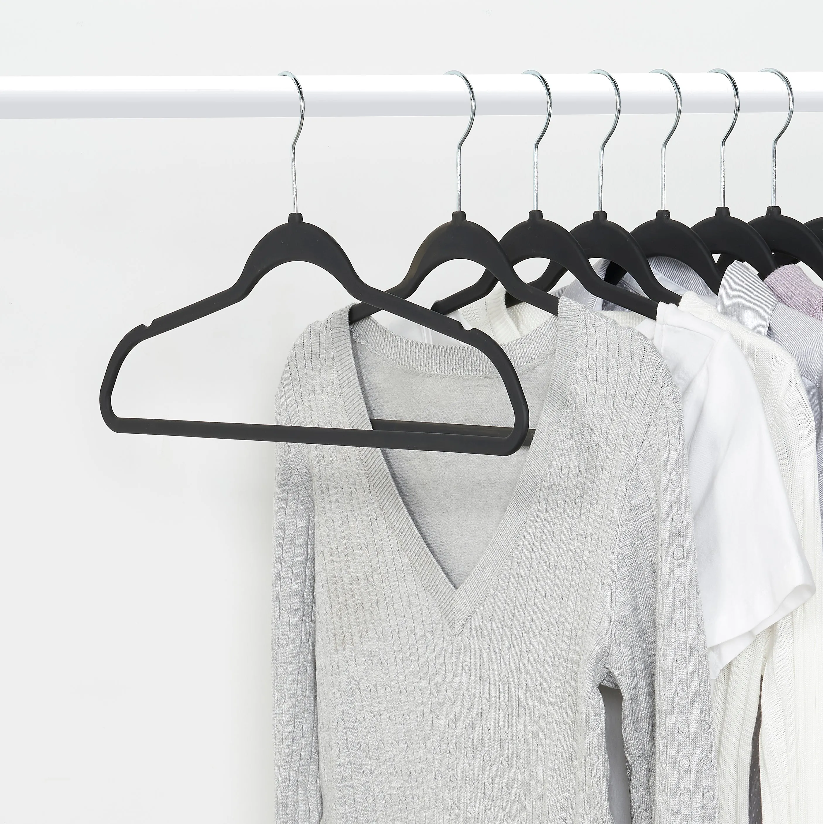 Set of 50 | Ultra-Grip Clothes Hanger